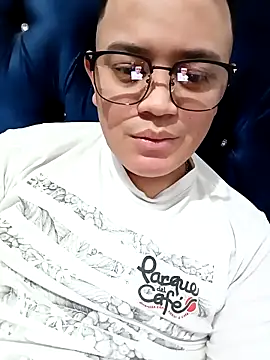 Carloskimyy online show from March 22, 2026, 5:22 am