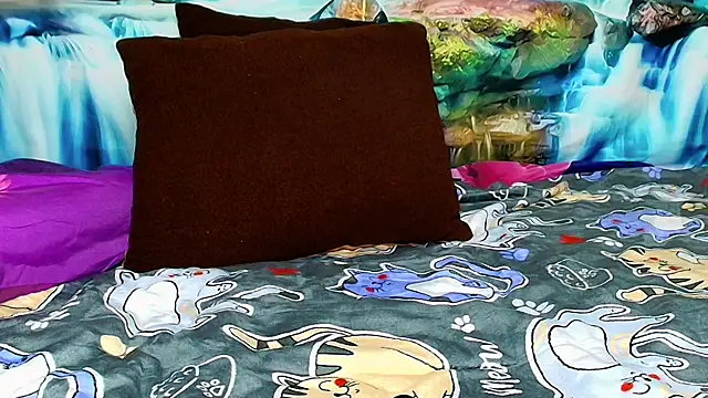 Snapshot of SuchArt_ chatting on March 14, 2025, 5:24 pm SuchArt online show from March 14, 2025, 5:24 pm