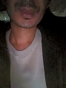 dreamtoungelick69 online show from January 19, 2026, 1:37 pm