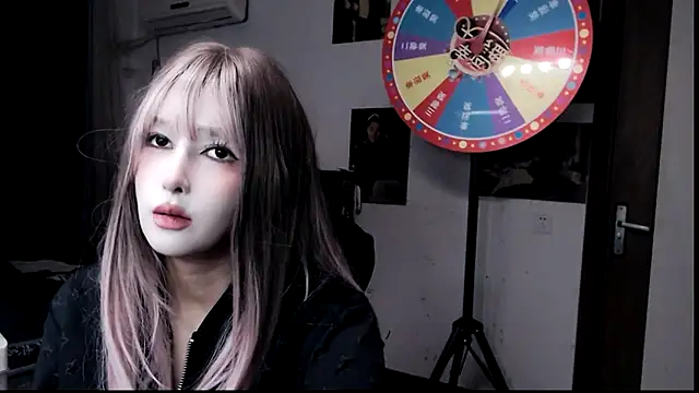 candy cola online show from February 15, 2025, 1:31 am