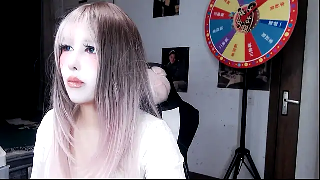 candy cola online show from February 16, 2025, 1:25 am