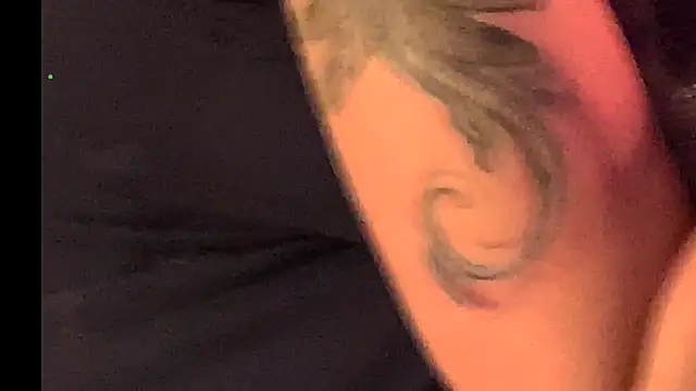 FireFox Feel online show from November 23, 2025, 9:47 pm