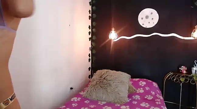 SexyKataShow online show from January 14, 2025, 1:36 am