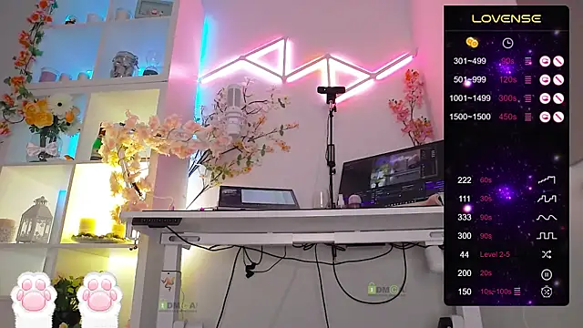 Elena-Marilyn online show from February 21, 2025, 7:54 pm