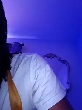 Snapshot of PrinceNoAlbert chatting on February 14, 2025, 1:29 pm PrinceNoAlbert online show from February 14, 2025, 1:29 pm