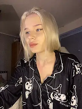 Snapshot of SIMBA_BOS chatting on December 25, 2024, 2:25 am SIMBA BOS online show from December 25, 2024, 2:25 am