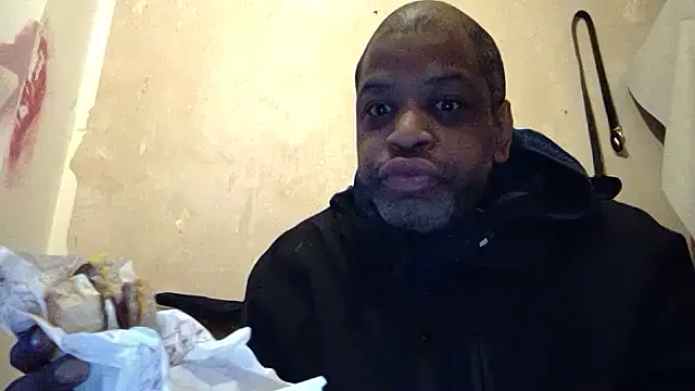 alfiebrown007 online show from March 14, 2025, 6:42 am