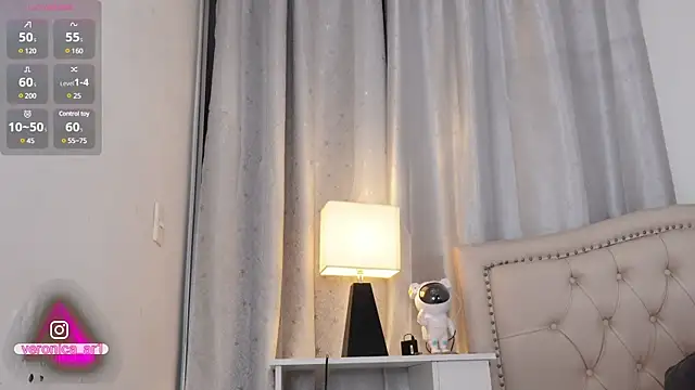 Snapshot of Veronica_ar chatting on December 30, 2024, 12:11 am Veronica ar online show from December 30, 2024, 12:11 am