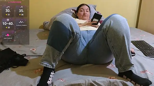 BBW MILF 4U online show from February 10, 2025, 11:36 am