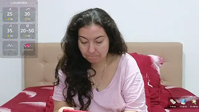 BBW MILF 4U online show from October 27, 2025, 7:45 am