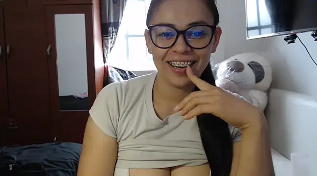 mayhott2 online show from December 2, 2024, 7:38 pm