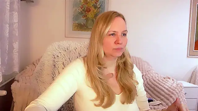 Sarah4you online show from February 22, 2025, 10:31 pm