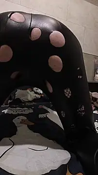 Krasav4ik4ik online show from October 7, 2025, 5:54 pm