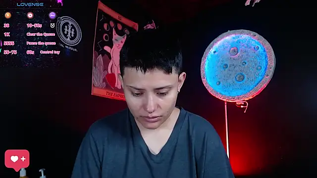 Snapshot of girl_intense444 chatting on July 21, 2026, 1:35 pm girl intense444 online show from July 21, 2026, 1:35 pm