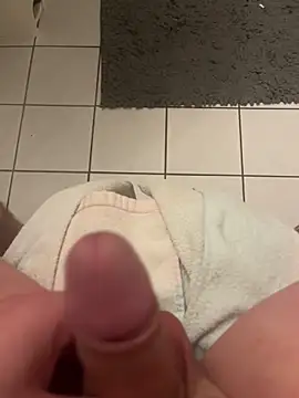 youngcock1984 online show from October 31, 2025, 3:18 am