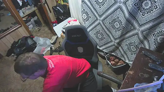 Snapshot of sex4fun_21 chatting on October 3, 2025, 3:47 am sex4fun 21 online show from October 3, 2025, 3:47 am