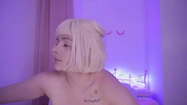 bella adams  online show from January 6, 2026, 10:34 pm