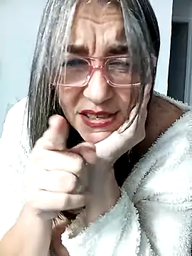Snapshot of Katy_Randy chatting on March 7, 2025, 1:53 am Katy Randy online show from March 7, 2025, 1:53 am
