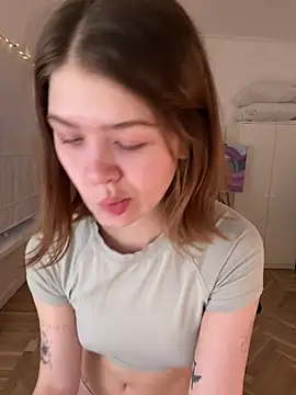 AmberIIey online show from March 9, 2025, 4:11 pm