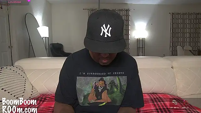 Snapshot of boomboomr00m chatting on February 1, 2025, 3:52 am boomboomr00m online show from February 1, 2025, 3:52 am