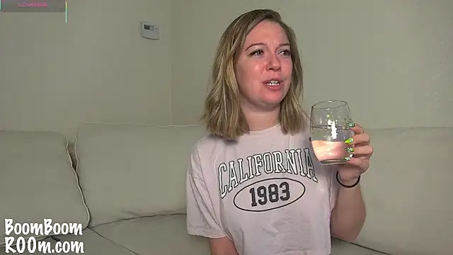 Snapshot of boomboomr00m chatting on March 2, 2025, 10:03 am boomboomr00m online show from March 2, 2025, 10:03 am