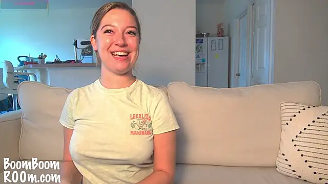 Snapshot of boomboomr00m chatting on March 16, 2025, 6:34 pm boomboomr00m online show from March 16, 2025, 6:34 pm