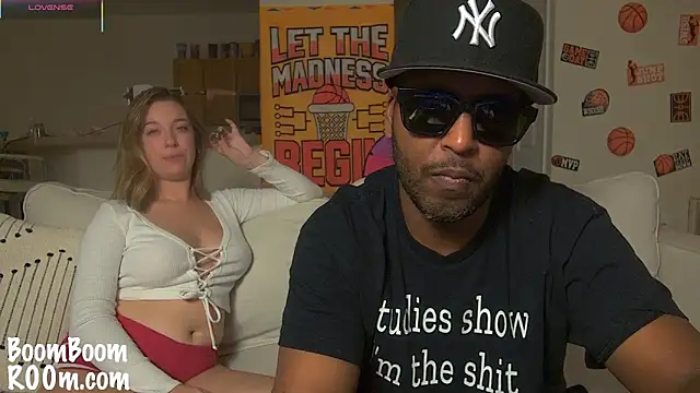 Snapshot of boomboomr00m chatting on March 23, 2025, 12:47 am boomboomr00m online show from March 23, 2025, 12:47 am