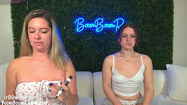 Snapshot of boomboomr00m chatting on September 14, 2025, 12:54 am boomboomr00m online show from September 14, 2025, 12:54 am