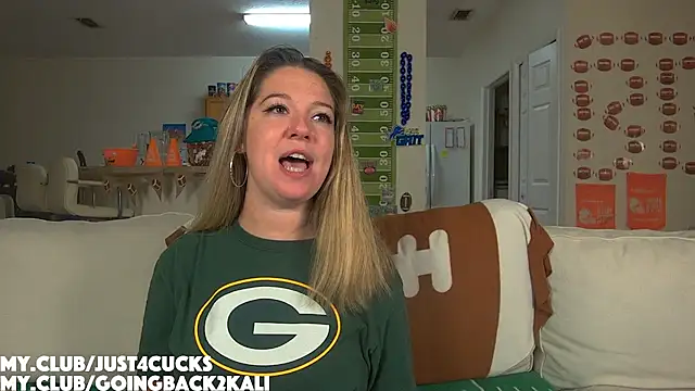 Snapshot of boomboomr00m chatting on November 11, 2025, 1:38 am boomboomr00m online show from November 11, 2025, 1:38 am