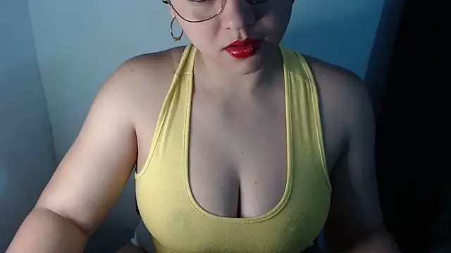 Snapshot of lizbodu chatting on May 21, 2026, 9:33 pm lizbodu online show from May 21, 2026, 9:33 pm