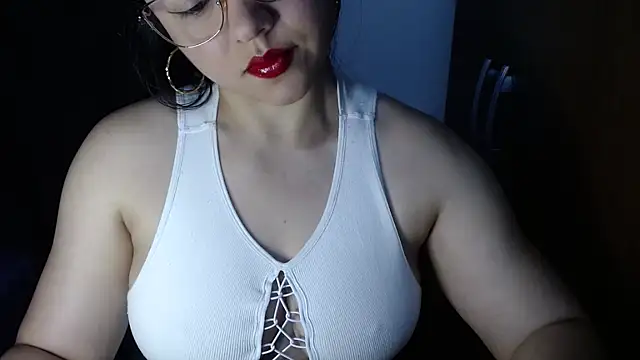 Snapshot of lizbodu chatting on June 4, 2026, 10:16 pm lizbodu online show from June 4, 2026, 10:16 pm