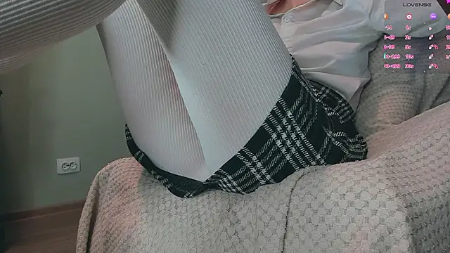 queen carly online show from February 13, 2026, 7:10 pm