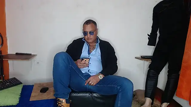 hardrock982 online show from March 4, 2025, 1:28 pm