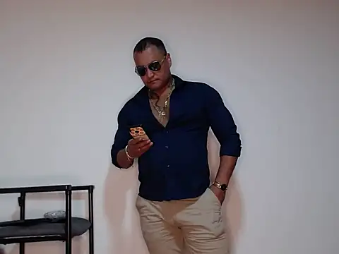 hardrock982 online show from September 13, 2025, 1:33 pm