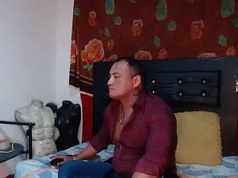 hardrock982 online show from November 21, 2025, 2:38 pm