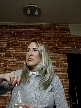 Snapshot of _Horny_milf_ chatting on January 31, 2025, 2:49 pm Horny milf online show from January 31, 2025, 2:49 pm