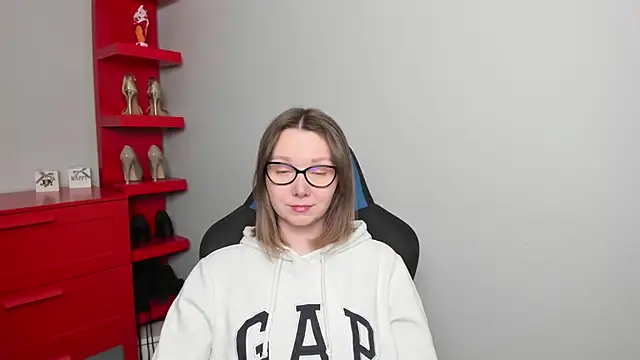 Cookie zoe online show from April 1, 2026, 5:30 am