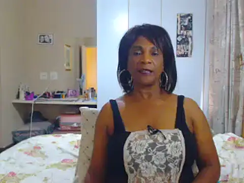 Snapshot of Hotgrannyx chatting on December 21, 2024, 9:44 am Hotgrannyx online show from December 21, 2024, 9:44 am