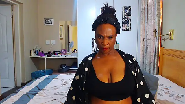 Snapshot of Hotgrannyx chatting on January 28, 2025, 3:25 pm Hotgrannyx online show from January 28, 2025, 3:25 pm