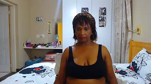 Snapshot of Hotgrannyx chatting on February 20, 2025, 1:19 pm Hotgrannyx online show from February 20, 2025, 1:19 pm
