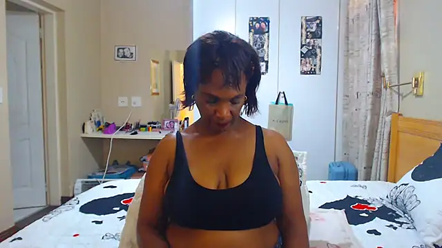 Snapshot of Hotgrannyx chatting on February 27, 2025, 7:12 am Hotgrannyx online show from February 27, 2025, 7:12 am