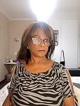 Snapshot of Hotgrannyx chatting on September 17, 2025, 8:38 am Hotgrannyx online show from September 17, 2025, 8:38 am