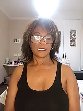 Snapshot of Hotgrannyx chatting on September 22, 2025, 9:55 am Hotgrannyx online show from September 22, 2025, 9:55 am