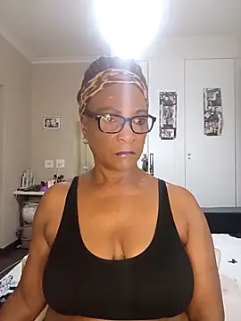 Snapshot of Hotgrannyx chatting on September 28, 2025, 1:33 am Hotgrannyx online show from September 28, 2025, 1:33 am