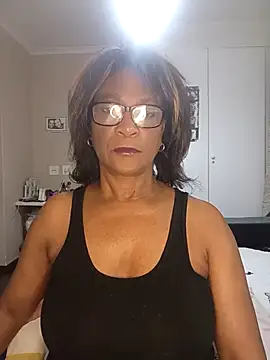 Snapshot of Hotgrannyx chatting on September 30, 2025, 2:05 am Hotgrannyx online show from September 30, 2025, 2:05 am