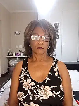 Snapshot of Hotgrannyx chatting on October 16, 2025, 3:40 am Hotgrannyx online show from October 16, 2025, 3:40 am
