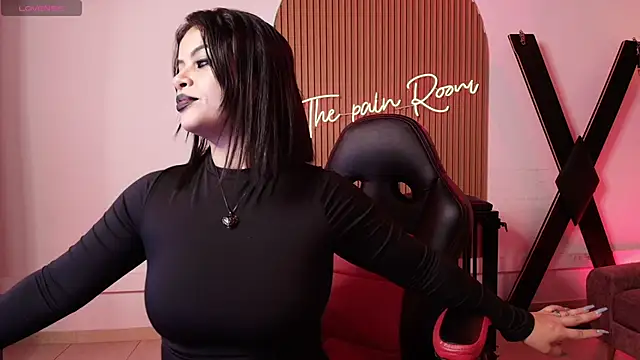 arianna smith  online show from February 18, 2025, 7:30 pm