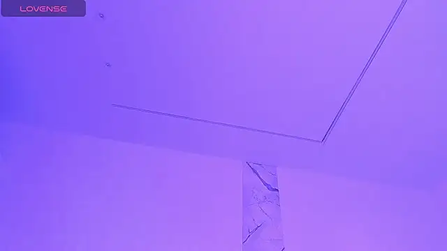 alysson 18 online show from December 3, 2025, 1:42 pm