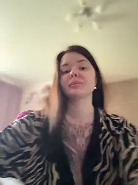 MommyDimitrescu  online show from May 26, 2026, 6:31 am
