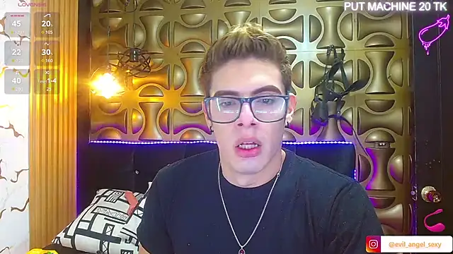 angel sexyevil online show from December 3, 2025, 12:25 pm